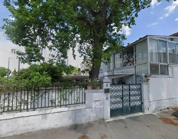 Maison Pour 5 Avec Jardin, Terrasse Vitree, Balcon, Parking Avignon Apartment